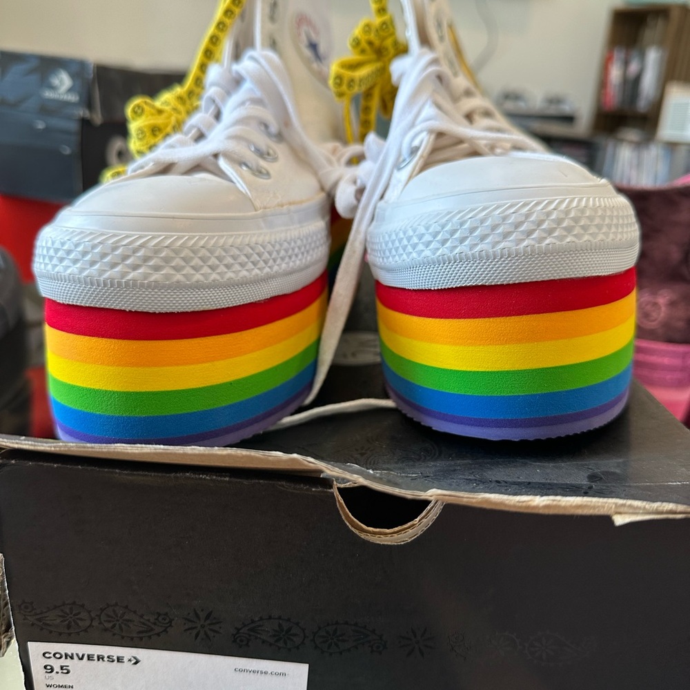 Brand New Miley Cyrus x Converse Rainbow Sneakers - Picture 4 of 7